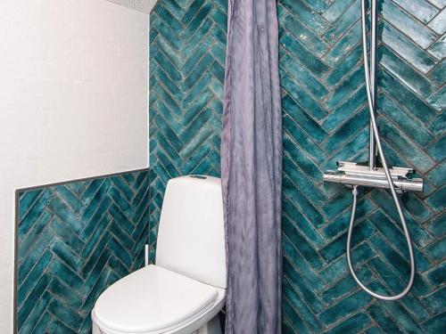 Ένα μπάνιο στο 10 person holiday home in Nørre Nebel