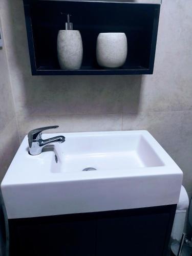 Φωτογραφία από το άλμπουμ του Alaqua 1000 σε Pampatar