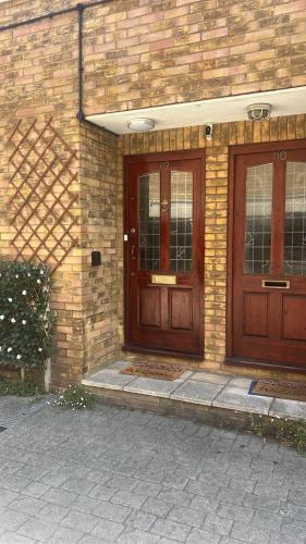 Amazing Location - City of London- 2 Bedroom Stunning Canal View House With Private Garden,Parking & Balcony photo 87