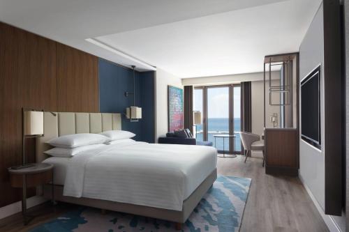 Executive King Room with Sea View, Executive lounge access