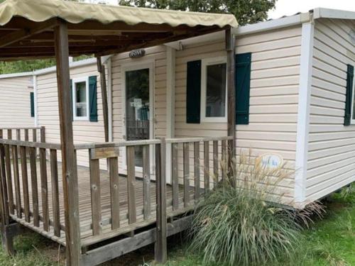 Mobil-home 5 pers avec terrasse à Argences-en-Aubrac - API-1-52-620