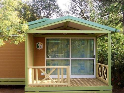 Chalet confortable avec terrasse - API-1-52-320