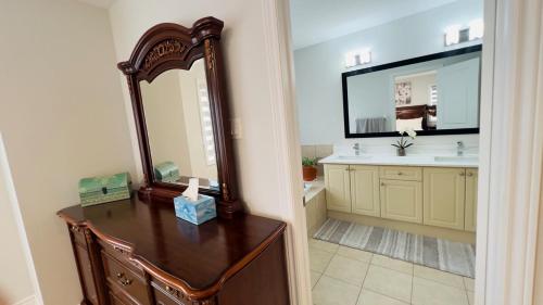 Ванная комната в Luxury Stay in a beautiful City Brampton