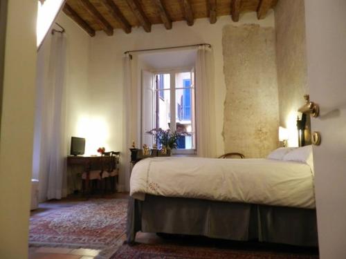 Gallery image of Vicolo del Lupo Guesthouse in Rome