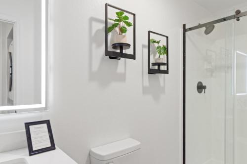 Koupelna v ubytování Scottsdale 2BR Stay , Pool & Steps from TPC Golf & Fairmont- H1162