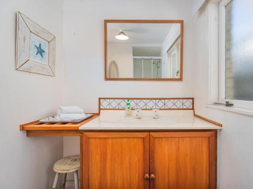 Φωτογραφία από το άλμπουμ του The Carolyn - Whangamata Holiday Home σε Whangamata