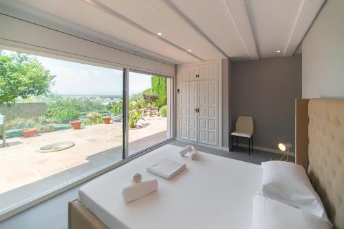 WELCS APARTAMENTO 282 EMP en villa con piscina compartida