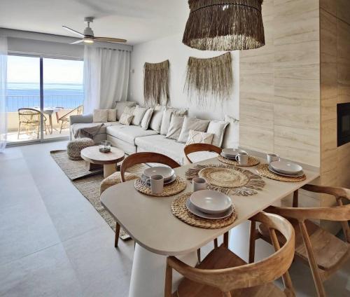 Apartamento en Almuñécar - Vistas al mar y piscina