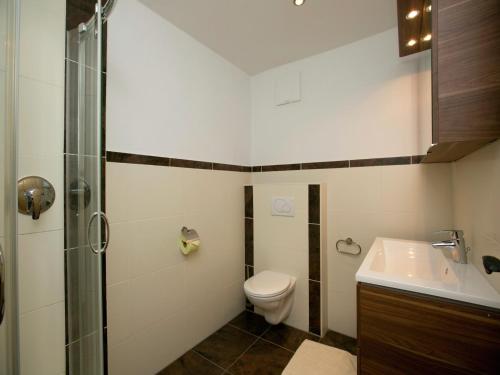 Ein Badezimmer in der Unterkunft Chalet in Hopfgarten