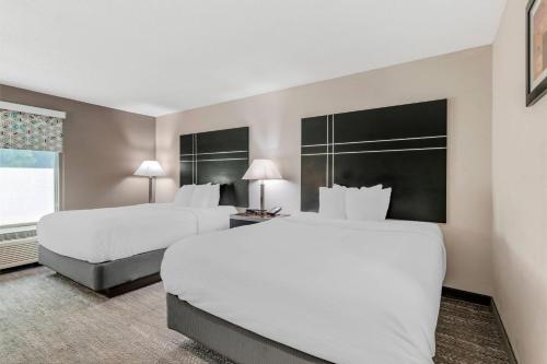 Ένα ή περισσότερα κρεβάτια σε δωμάτιο στο Quality Inn & Suites Union City - Atlanta South