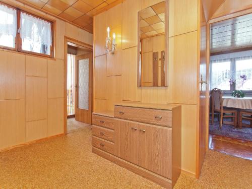 バート・リーベンシュタインにあるholiday home in the Thuringian Forest with roofのギャラリーの写真