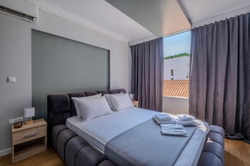 Foto Ermou Central Studios and Suites! 2