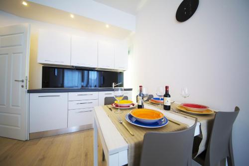TwoBros Apartment