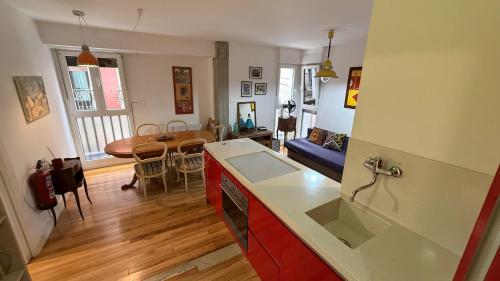 Tiny place Loud fun street