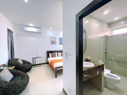 Koupelna v ubytování Cozysea Pool Villa 4 bedrooms 5 bathrooms with private pool garden villa near the Jomtien beach