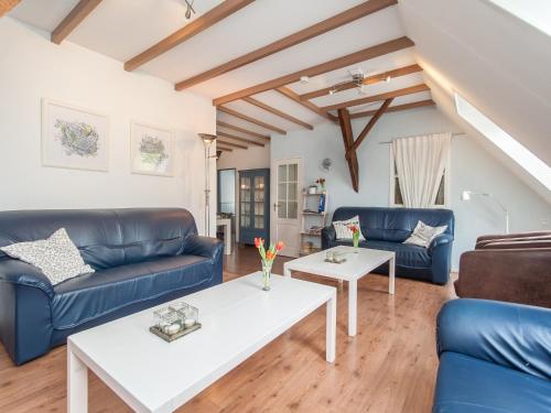 Χώρος καθιστικού στο Farmhouse Stay near Dunes
