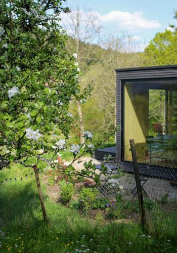 Κήπος έξω από το Design House In Black Forest Near Baiersbronn