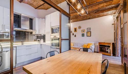 3BR Apartment 100m2 Private Terrace in Eixample