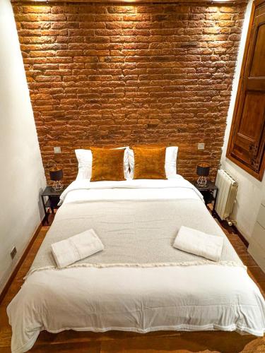 3BR Apartment 100m2 Private Terrace in Eixample