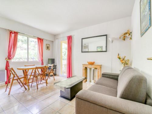 Mougins Hideaway for 4 Guests