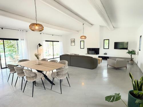Μια τηλεόραση ή/και κέντρο ψυχαγωγίας στο Villa des Glauges