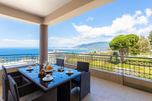 Verga Beachside Getaway with Panoramic Seaviews