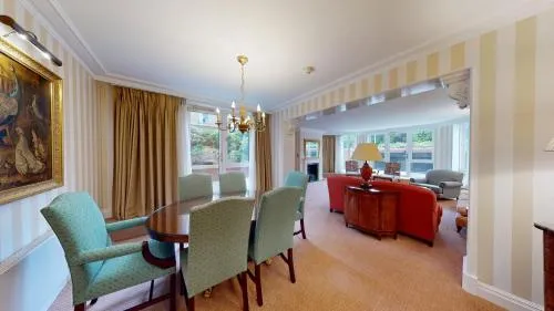 Cheval Thorney Court at Hyde Park photo 60