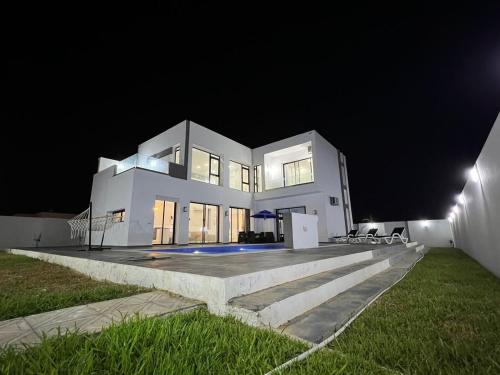 Villa Hadi