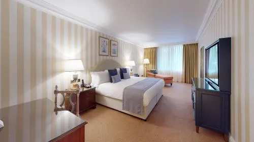Cheval Thorney Court at Hyde Park photo 18