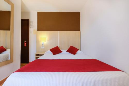 azuLine Hostal Marino