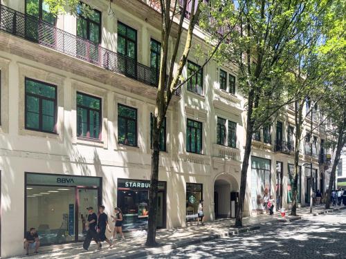 Luxurious Flat in Award-Winning Building
