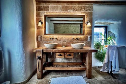 Φωτογραφία από το άλμπουμ του Le Moulin sur Célé - Luxury Villas with Private Pool σε Saint-Sulpice
