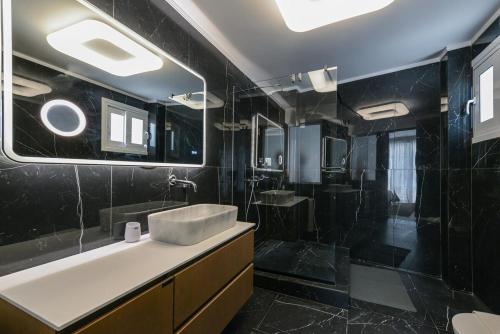 Modern apartment in Glifada