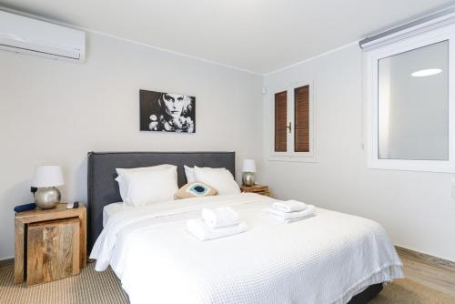 Modern apartment in Glifada