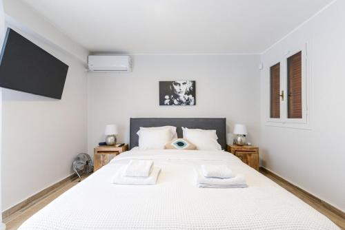 Modern apartment in Glifada