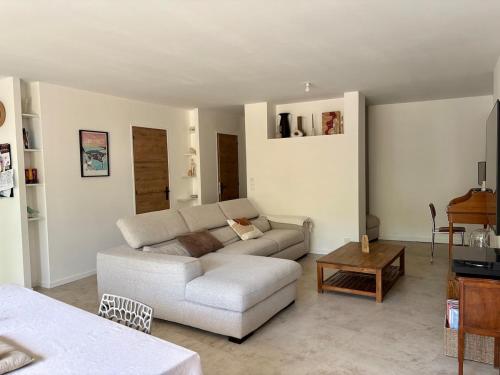 Φωτογραφία από το άλμπουμ του Maison spacieuse σε Auray