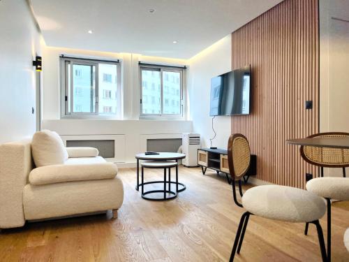 Nice Flat in West Paris, near Seine