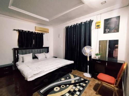 Postel nebo postele na pokoji v ubytování HILACHRIS APARTMENTs, 3bed Guest house