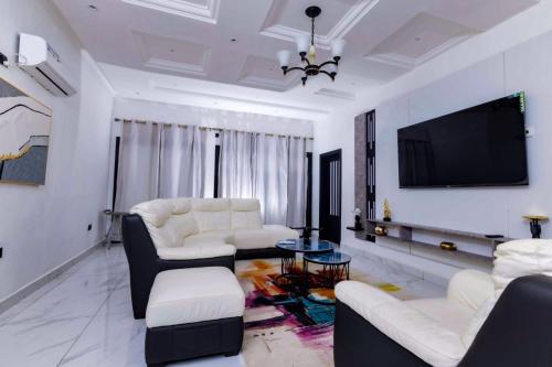 Gallery image of Pinorich Hotel in Buea