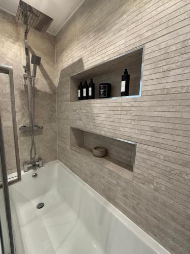 Koupelna v ubytování Seaside Retreat Luxury Apartment