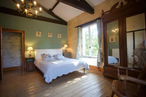 Imagen de la galería de Chambre d'hôtes en Dordogne proche Eymet, en Fonroque