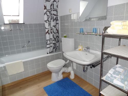 Koupelna v ubytování Zentrale Wohnung in Haslach