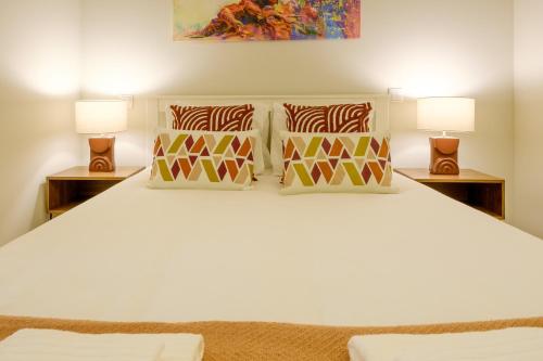 Magnolia 1 Luxury with AC Metro Downtown Porto