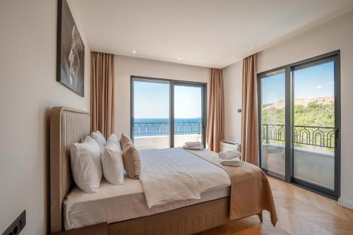 Gambar di galeri bagi Luxury Villa - New Building with pool and Fantastic Panoramic Sea View di Rijeka Reževići