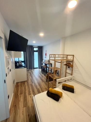 Modern Studio Flat in Machico
