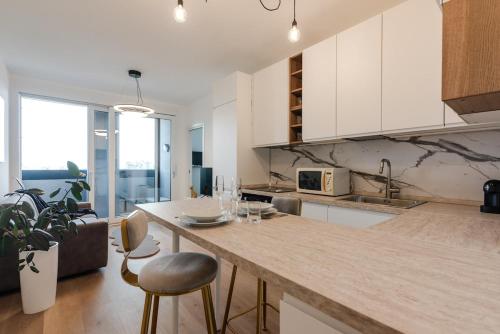 New! Skyline apartment