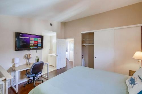 Gallery image of Entire Private 4BR - 3Bth, Big Yard, Garage, King Bed, Crib, Available Now in San Diego