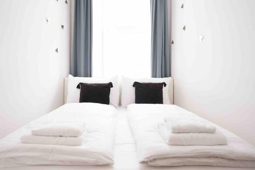 Modern living in city center - fully equipped