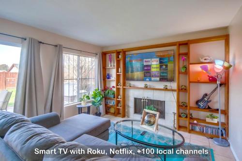 Gallery image of Entire Private 4BR - 3Bth, Big Yard, Garage, King Bed, Crib, Available Now in San Diego