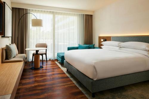 Letto o letti in una camera di Algarve Marriott Salgados Golf Resort & Spa